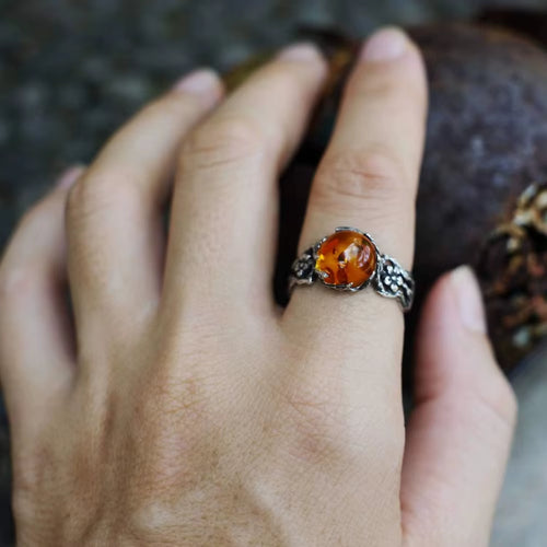 New Simple Fashion Trend Retro Amber Stone Women'S Ring Flower Branch Jewelry Street Niche Party Party Finger Ring Accessories