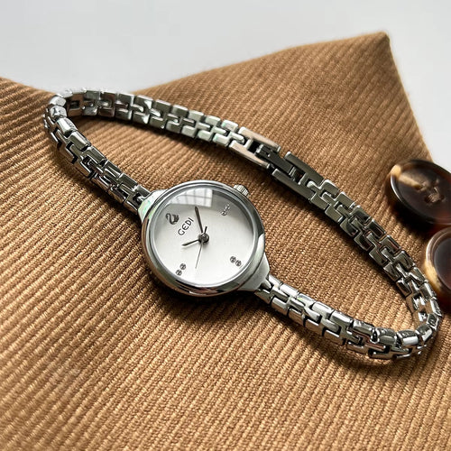 New Women'S Watch Vintage Light Luxury Niche High-End Bracelet Watch Exquisite Fashion Quartz Wristwatches